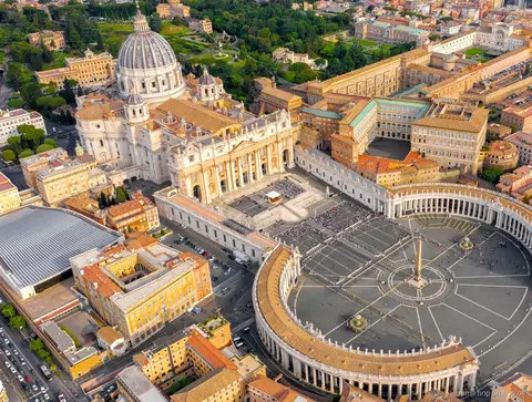 Entree zonder rij tot het Colosseum bij de hop-on hop-off bus, Vaticaan en Colosseum pas Rome